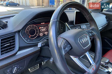 Позашляховик / Кросовер Audi SQ5 2018 в 