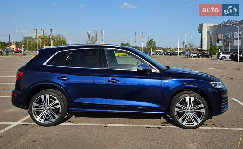 Позашляховик / Кросовер Audi SQ5 2018 в Києві