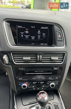 Внедорожник / Кроссовер Audi SQ5 2014 в 