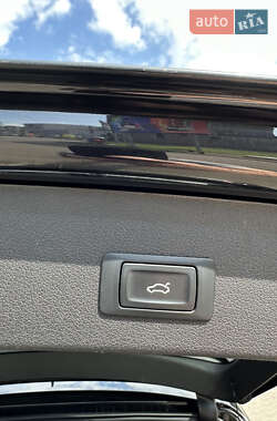 Внедорожник / Кроссовер Audi SQ5 2014 в 