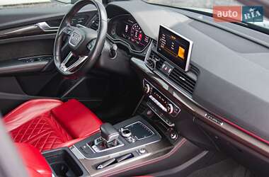 Внедорожник / Кроссовер Audi SQ5 2018 в 