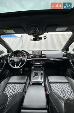 Внедорожник / Кроссовер Audi SQ5 2017 в 