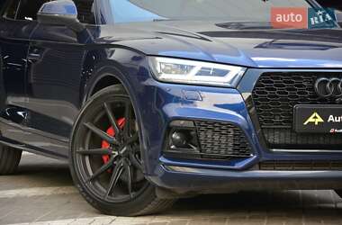 Внедорожник / Кроссовер Audi SQ5 2019 в 