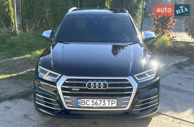 Позашляховик / Кросовер Audi SQ5 2018 в 