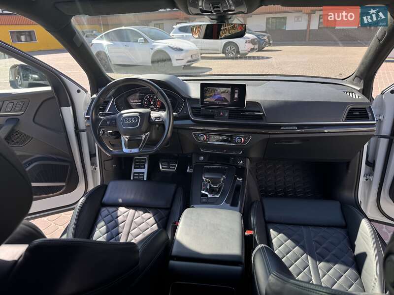 Внедорожник / Кроссовер Audi SQ5 2019 в Львове