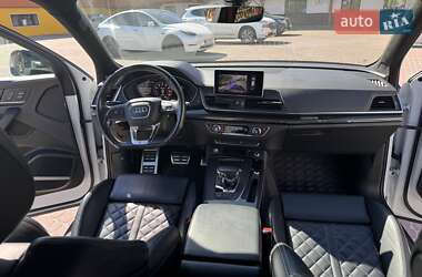 Внедорожник / Кроссовер Audi SQ5 2019 в 