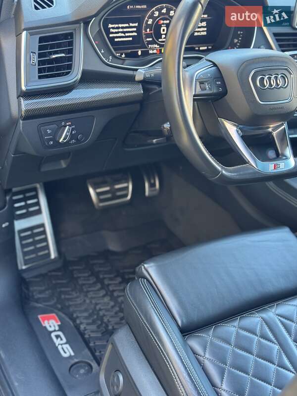 Внедорожник / Кроссовер Audi SQ5 2019 в Львове