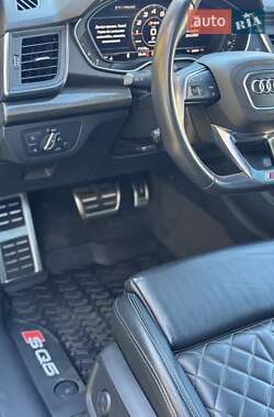 Внедорожник / Кроссовер Audi SQ5 2019 в 
