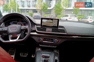 Позашляховик / Кросовер Audi SQ5 2017 в 
