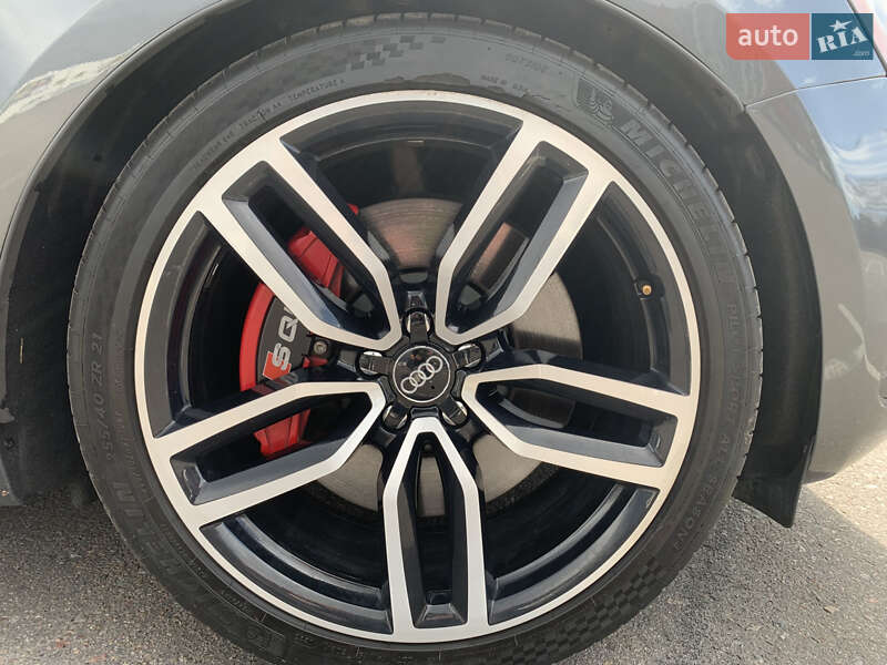 Внедорожник / Кроссовер Audi SQ5 2015 в Киеве фото 16 Внедорожник / Кроссовер Audi SQ5 2015 в Киеве