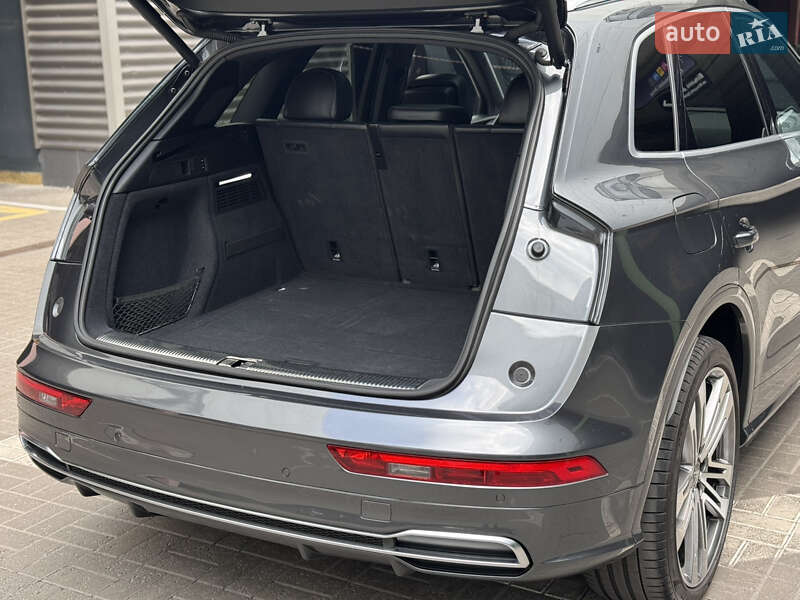 Позашляховик / Кросовер Audi SQ5 2018 в Києві
