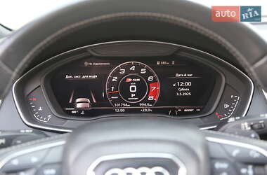 Внедорожник / Кроссовер Audi SQ5 2018 в 