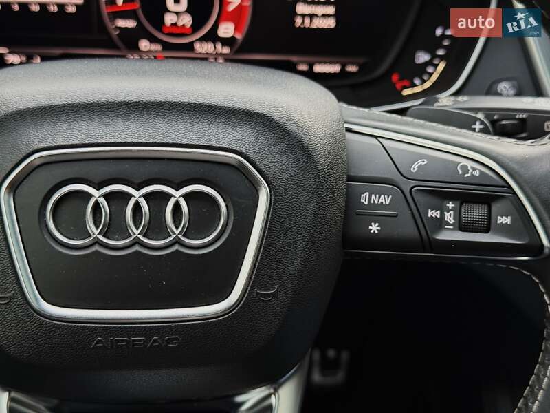 Позашляховик / Кросовер Audi SQ5 2018 в Києві