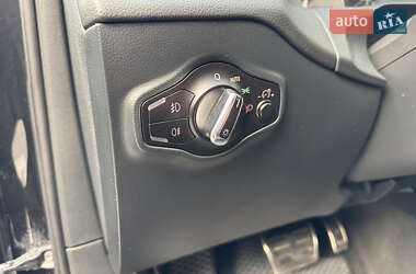 Позашляховик / Кросовер Audi SQ5 2013 в 