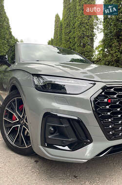 Внедорожник / Кроссовер Audi SQ5 2022 в 