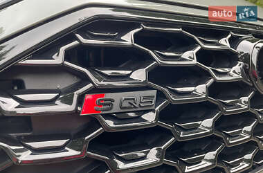 Внедорожник / Кроссовер Audi SQ5 2022 в 