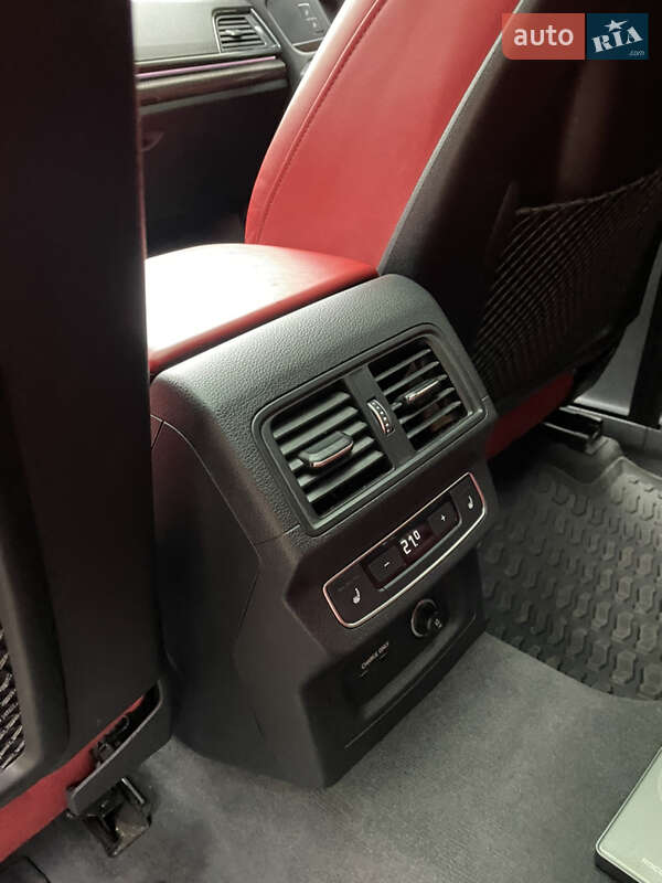 Позашляховик / Кросовер Audi SQ5 2022 в Рівному