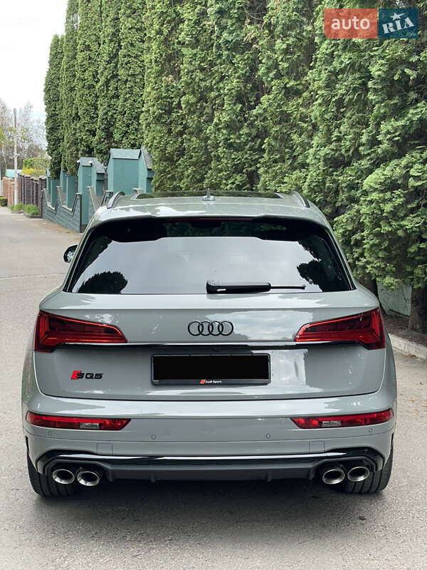 Позашляховик / Кросовер Audi SQ5 2022 в Рівному