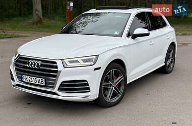 Внедорожник / Кроссовер Audi SQ5 2019 в 