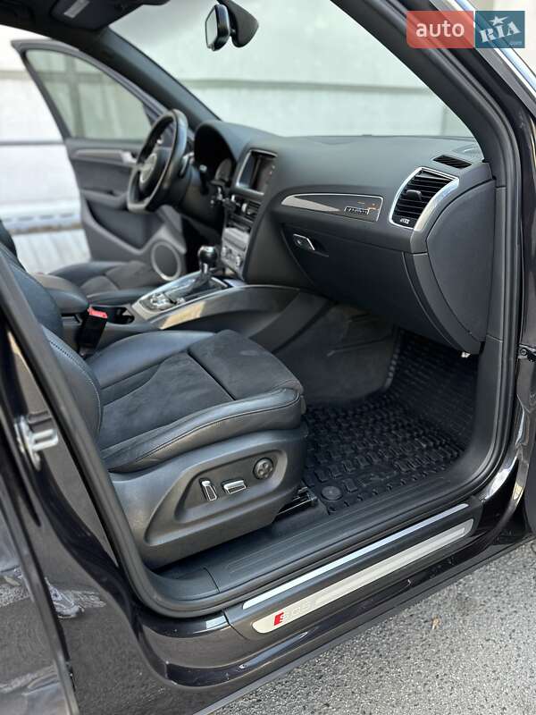 Позашляховик / Кросовер Audi SQ5 2014 в Києві