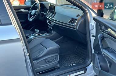 Внедорожник / Кроссовер Audi SQ5 2022 в 