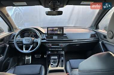 Внедорожник / Кроссовер Audi SQ5 2022 в 
