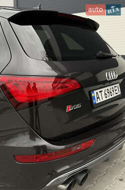 Внедорожник / Кроссовер Audi SQ5 2014 в 