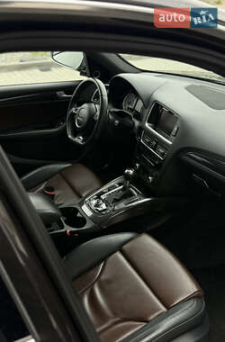 Внедорожник / Кроссовер Audi SQ5 2014 в 