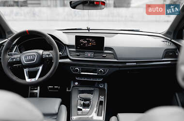 Внедорожник / Кроссовер Audi SQ5 2018 в 