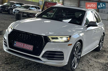 Позашляховик / Кросовер Audi SQ5 2018 в 
