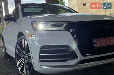 Позашляховик / Кросовер Audi SQ5 2018 в 