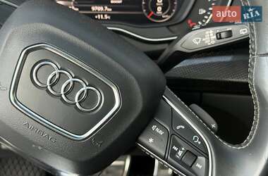 Позашляховик / Кросовер Audi SQ5 2019 в 