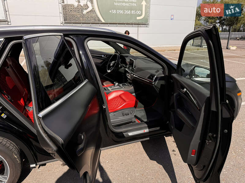 Внедорожник / Кроссовер Audi SQ5 2018 в Киеве фото 15 Внедорожник / Кроссовер Audi SQ5 2018 в Киеве