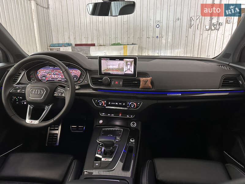 Внедорожник / Кроссовер Audi SQ5 2017 в Киеве