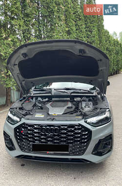 Внедорожник / Кроссовер Audi SQ5 2022 в 
