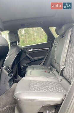 Позашляховик / Кросовер Audi SQ5 2023 в 