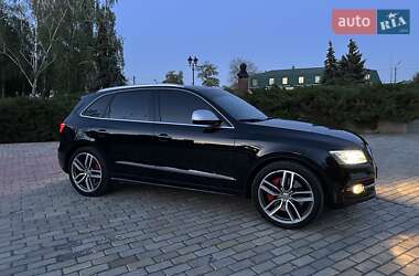 Внедорожник / Кроссовер Audi SQ5 2014 в 