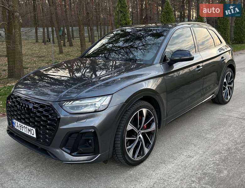 Внедорожник / Кроссовер Audi SQ5 2020 в Киеве