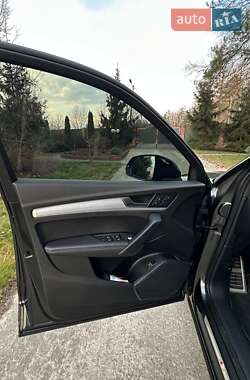 Внедорожник / Кроссовер Audi SQ5 2020 в 