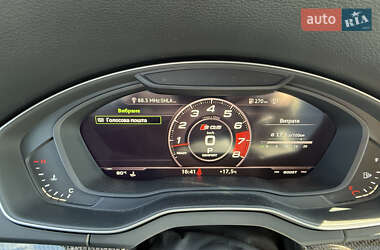 Внедорожник / Кроссовер Audi SQ5 2017 в 