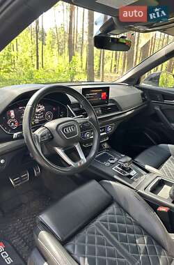 Внедорожник / Кроссовер Audi SQ5 2017 в 