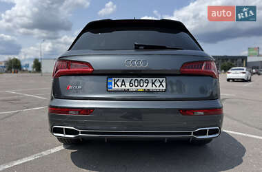 Внедорожник / Кроссовер Audi SQ5 2018 в 