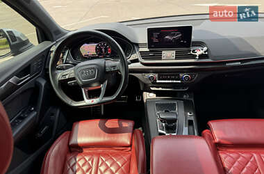 Внедорожник / Кроссовер Audi SQ5 2018 в 