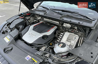 Внедорожник / Кроссовер Audi SQ5 2020 в 