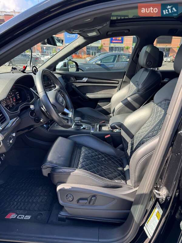 Позашляховик / Кросовер Audi SQ5 2017 в Львові