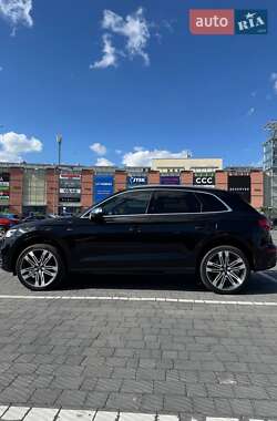 Внедорожник / Кроссовер Audi SQ5 2017 в 