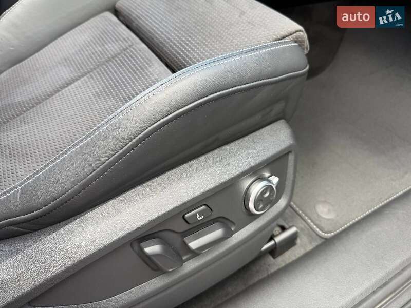 Внедорожник / Кроссовер Audi SQ5 2019 в Днепре фото 19 Внедорожник / Кроссовер Audi SQ5 2019 в Днепре