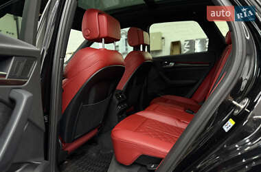 Внедорожник / Кроссовер Audi SQ5 2021 в 