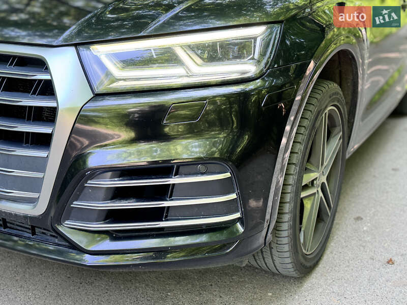 Позашляховик / Кросовер Audi SQ5 2018 в Києві