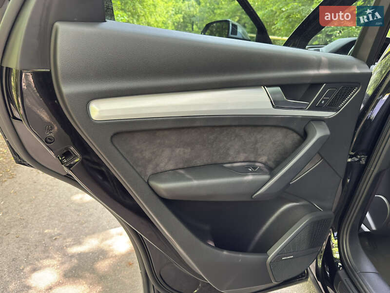 Позашляховик / Кросовер Audi SQ5 2018 в Києві